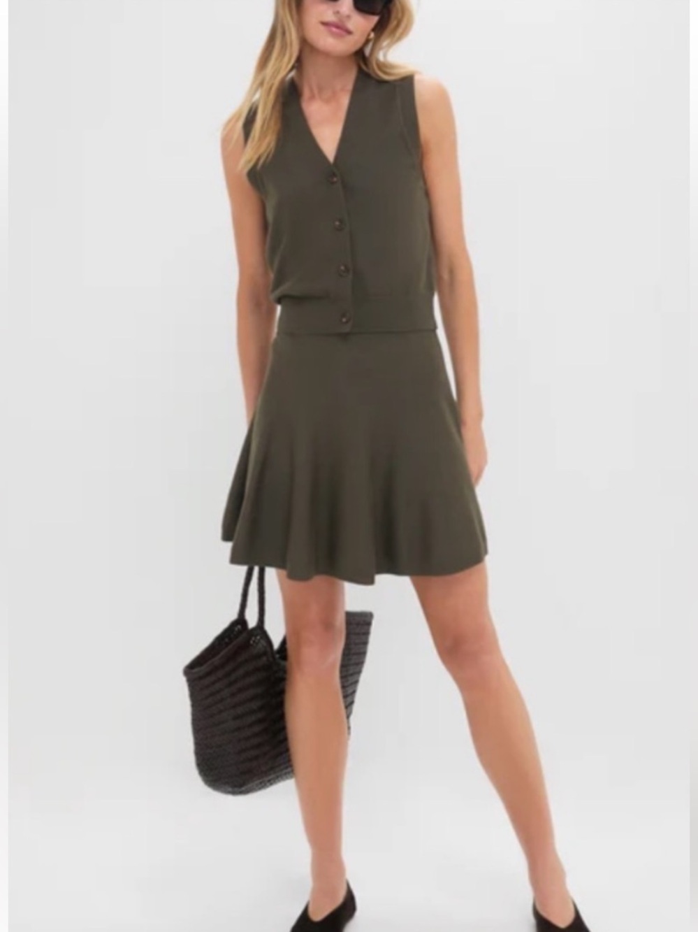 Tuckernuck HYACINTH HOUSE Olive Connie Knit Mini Skirt Large